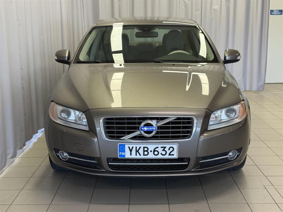 VOLVO S80 2010