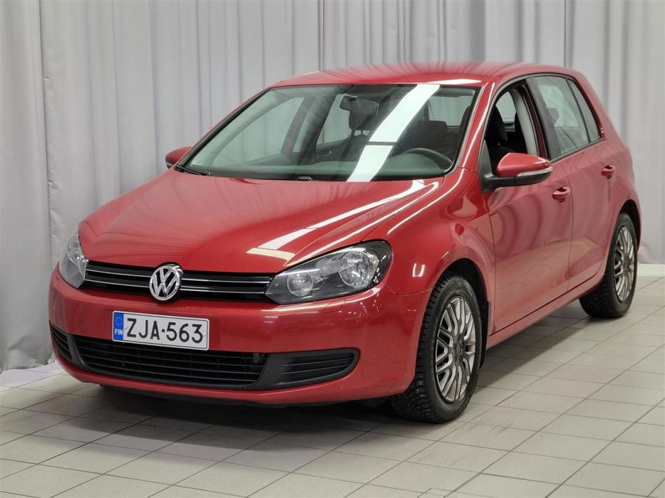 VOLKSWAGEN Golf 2010
