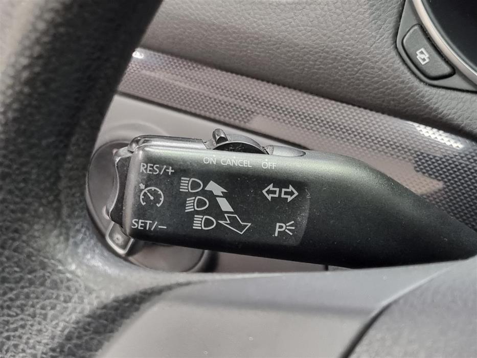 VOLKSWAGEN Golf 2010