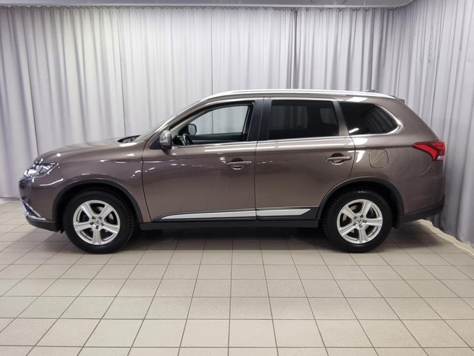 MITSUBISHI Outlander 2017