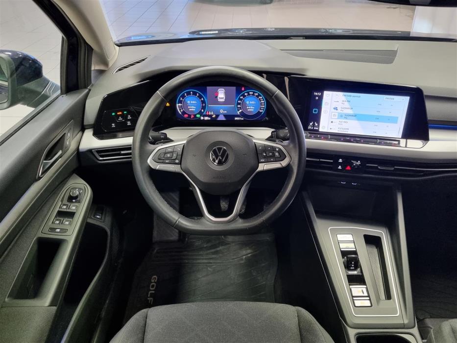 VOLKSWAGEN Golf 2022