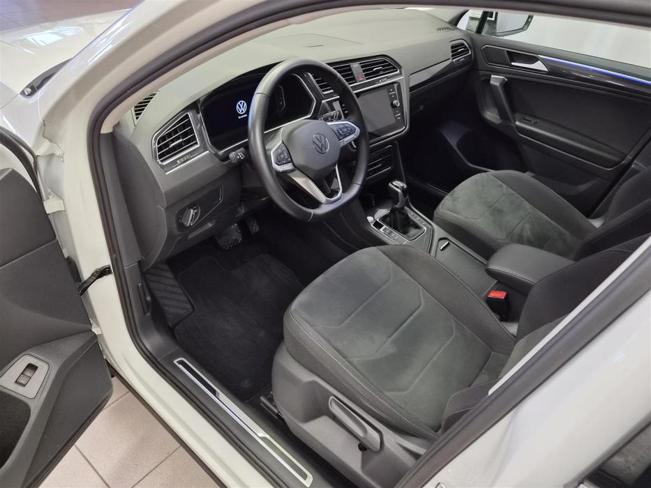 VOLKSWAGEN Tiguan 2022