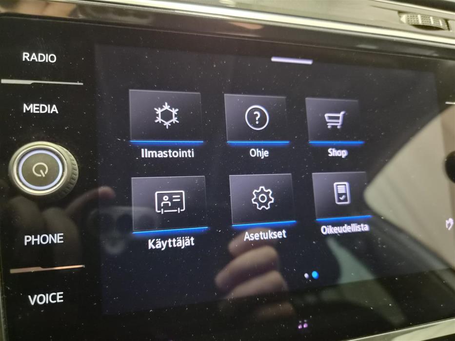VOLKSWAGEN Tiguan 2022