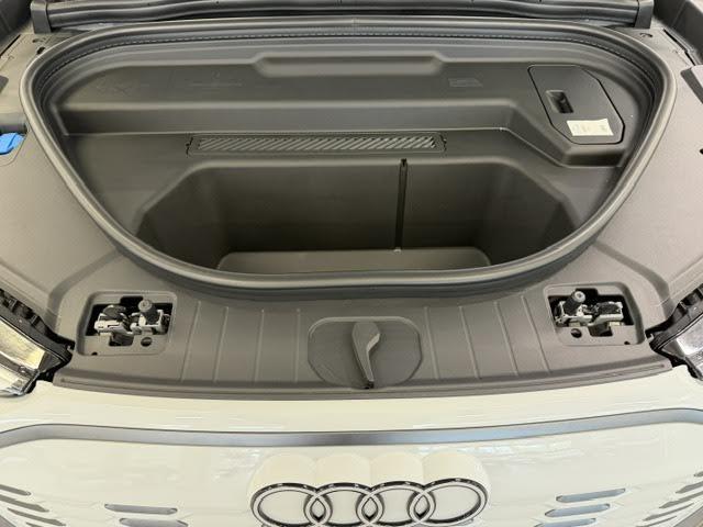 Audi Q6 e-tron 2026
