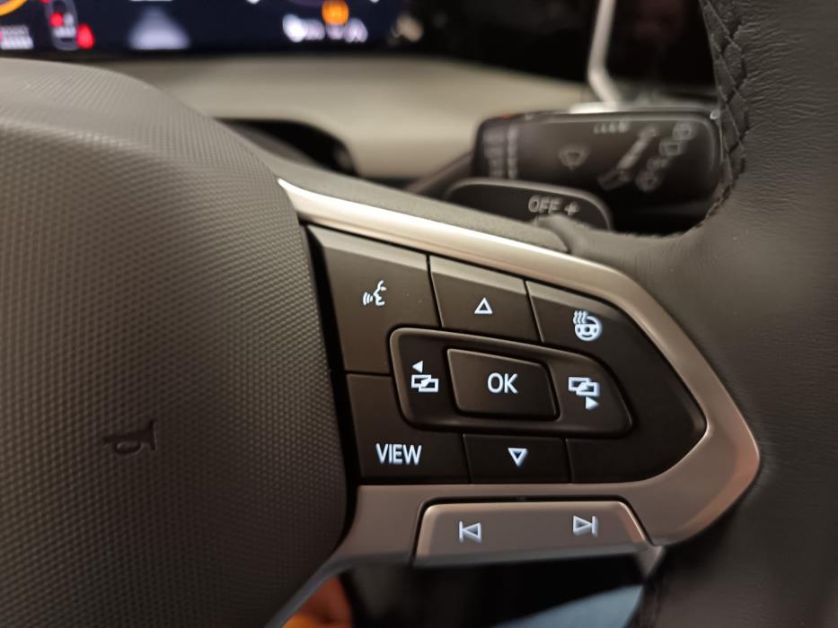 Volkswagen Golf 2025