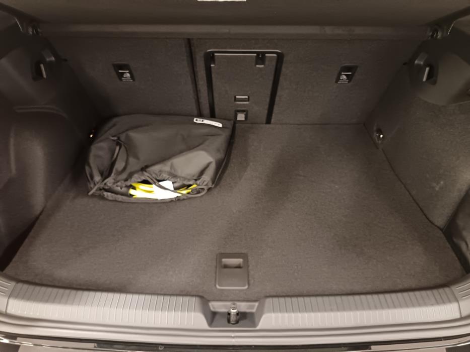 Volkswagen Golf 2025