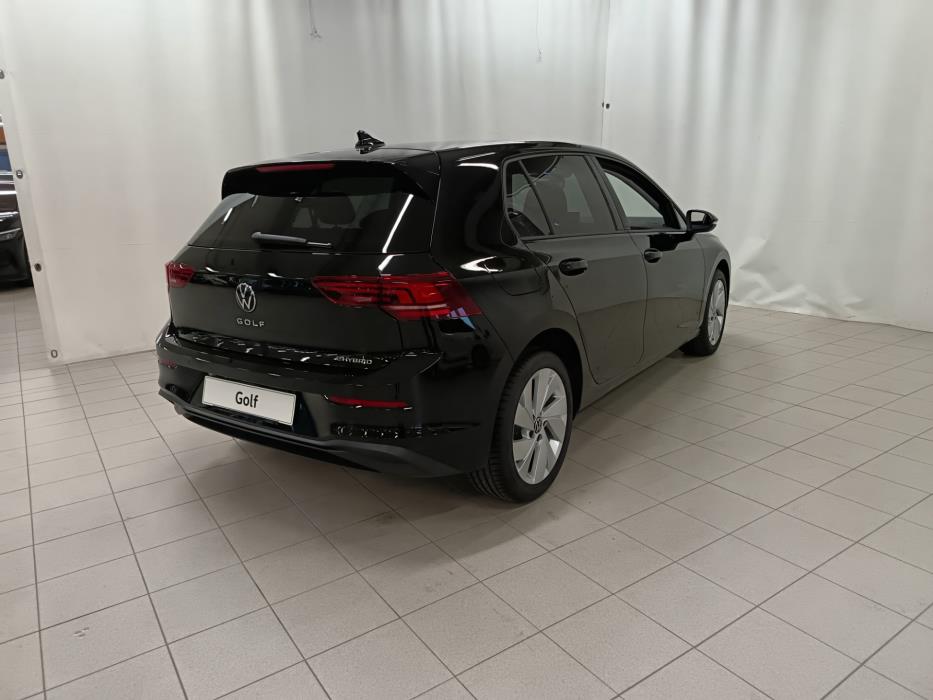 Volkswagen Golf 2025