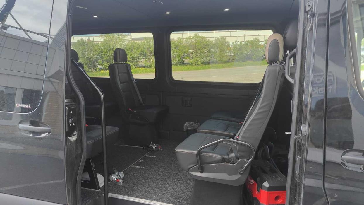 Mercedes-Benz Sprinter 2025