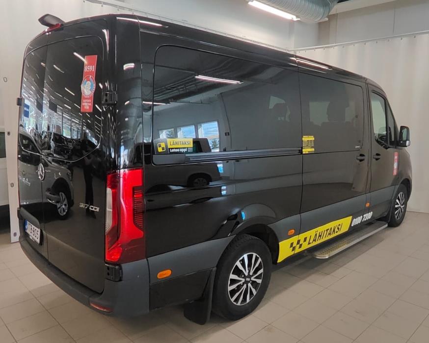 Mercedes-Benz Sprinter 2025