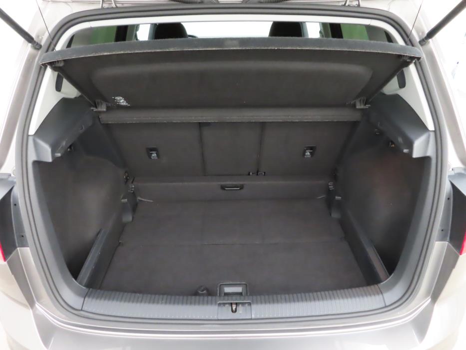 VOLKSWAGEN Golf Sportsvan 2015