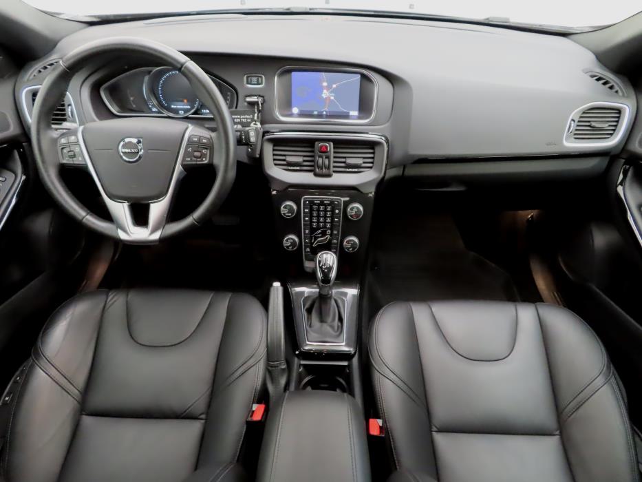 Volvo V40 2019