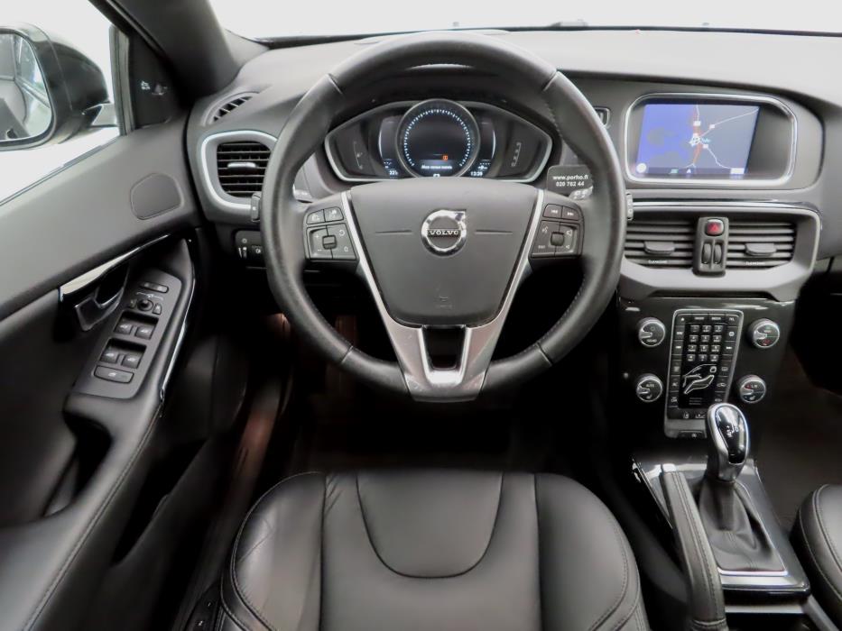 Volvo V40 2019