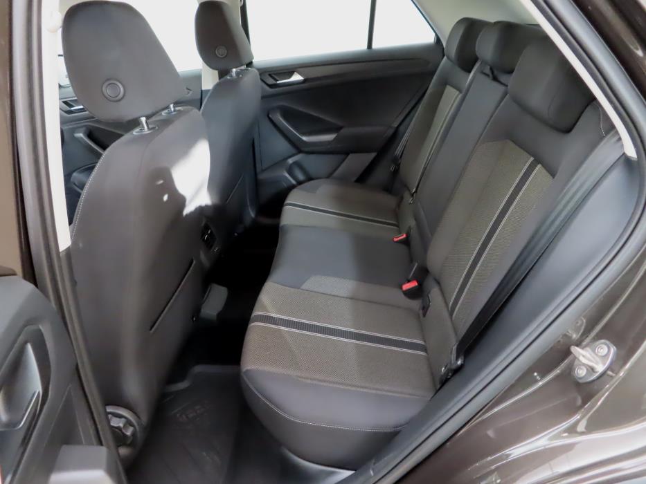 Volkswagen T-Roc 2019