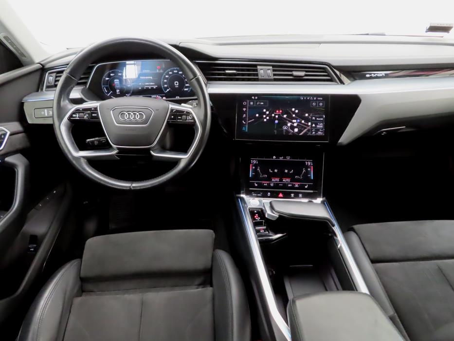 AUDI e-tron 2020