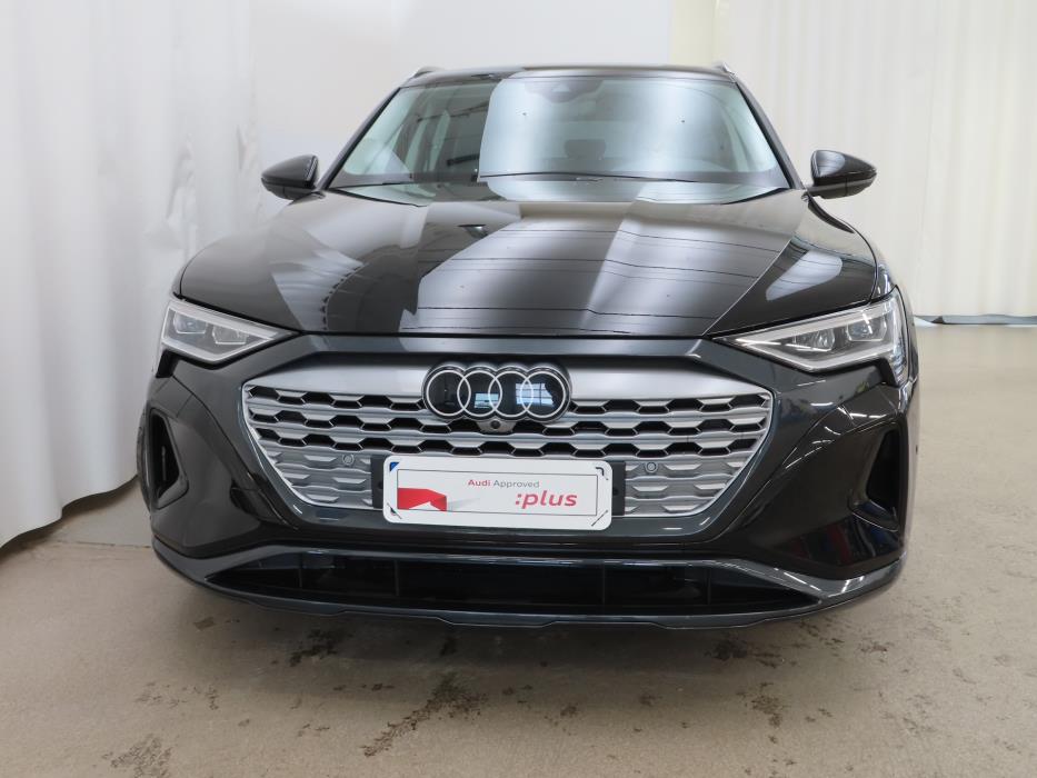 AUDI Q8 2023