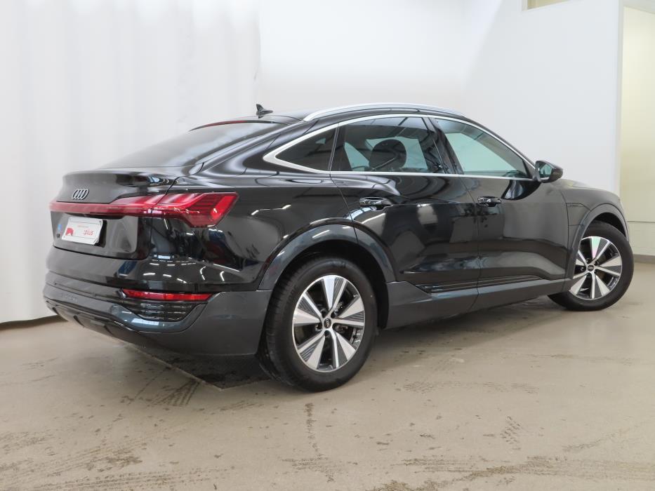 AUDI Q8 2023