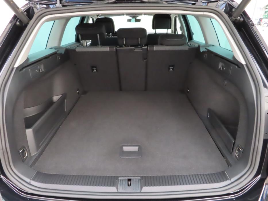 Volkswagen Passat 2023