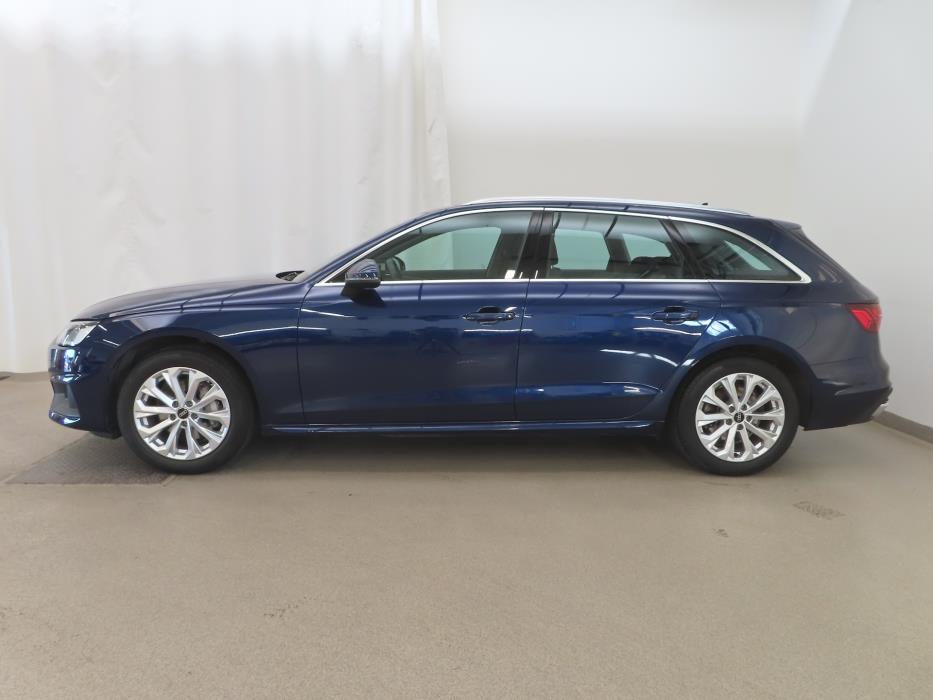 AUDI A4 2024