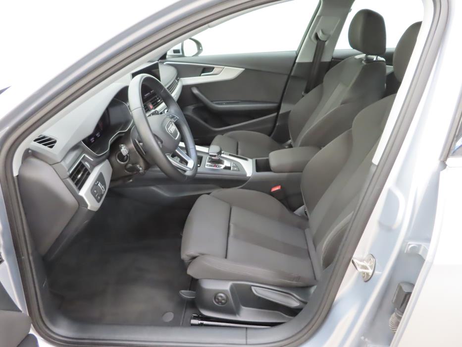 Audi A4 2024