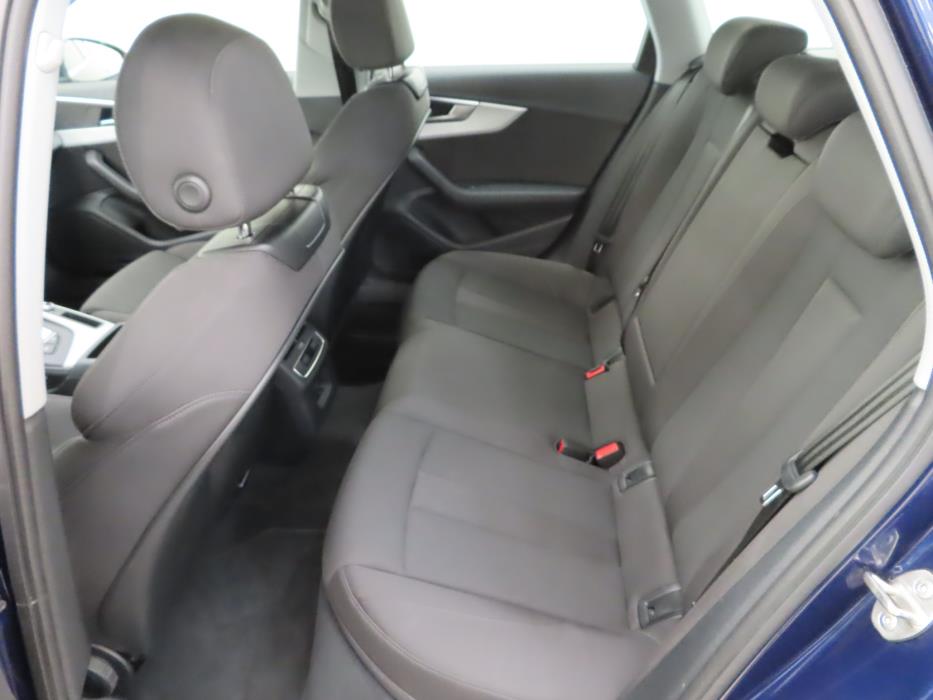 Audi A4 2024
