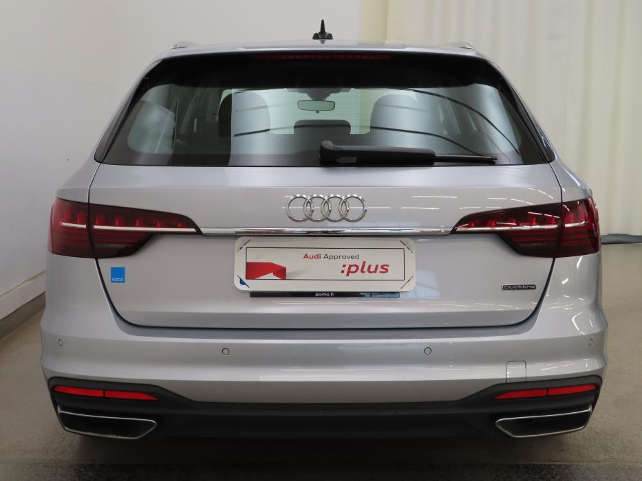 AUDI A4 2024