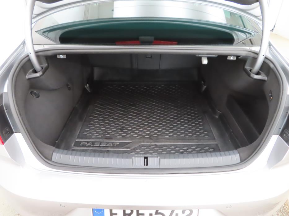 Volkswagen Passat 2021