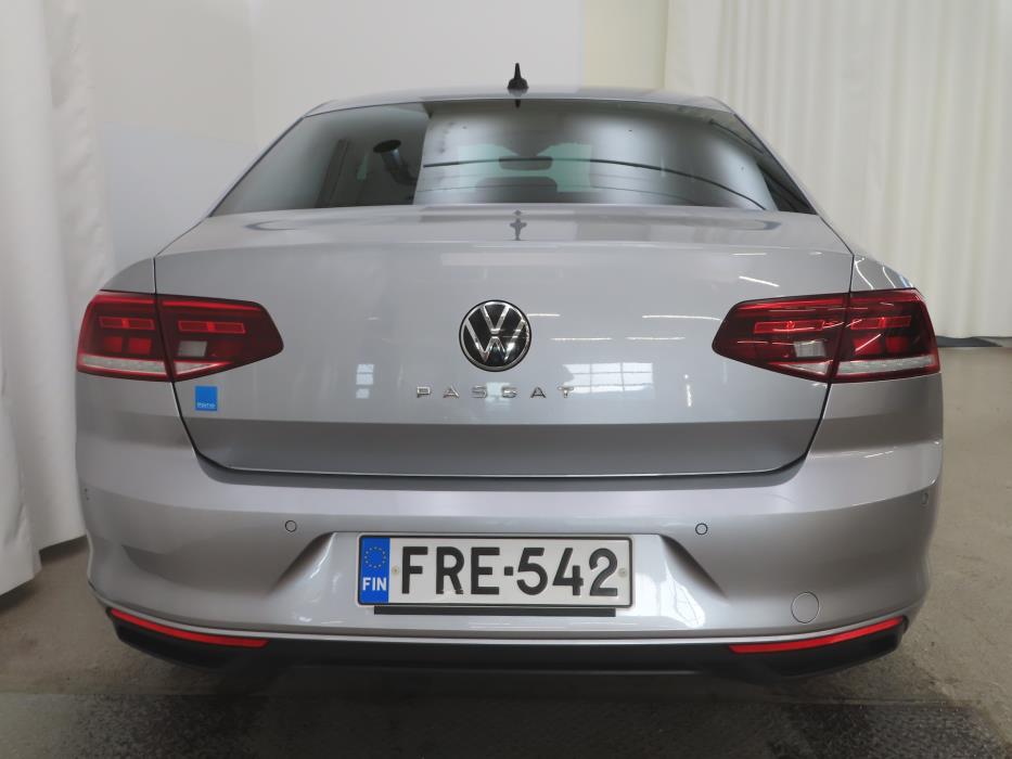 Volkswagen Passat 2021