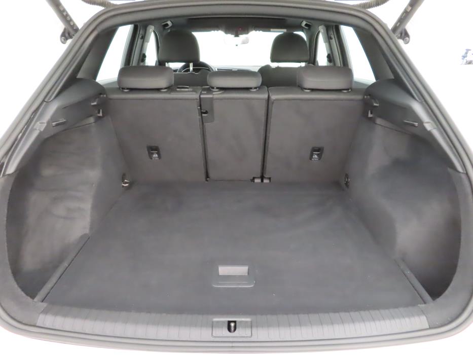 AUDI Q3 2024