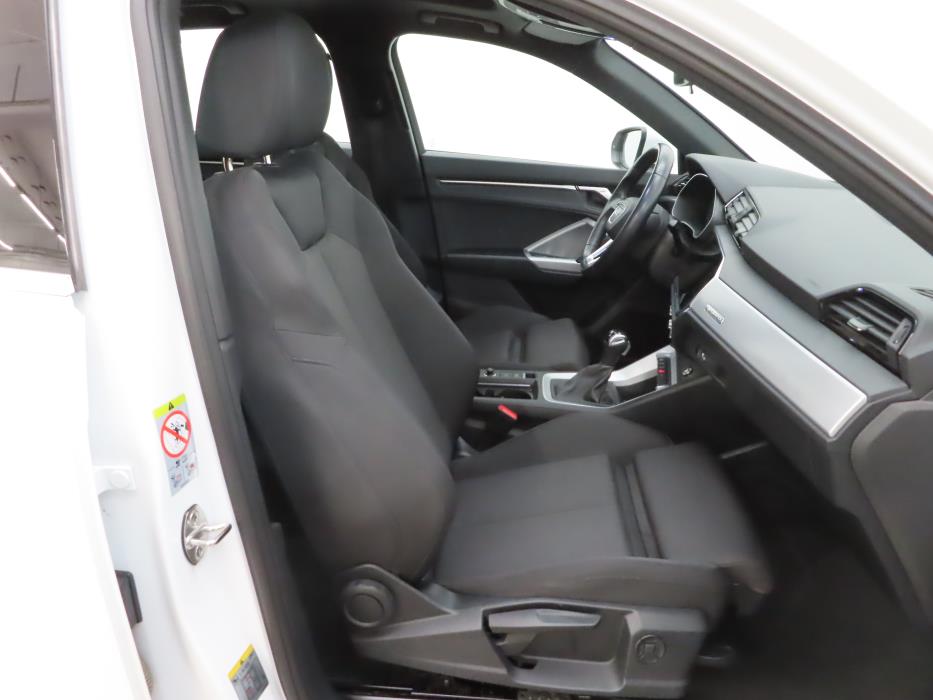 AUDI Q3 2024