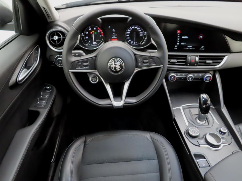 Alfa Romeo Giulia 2017