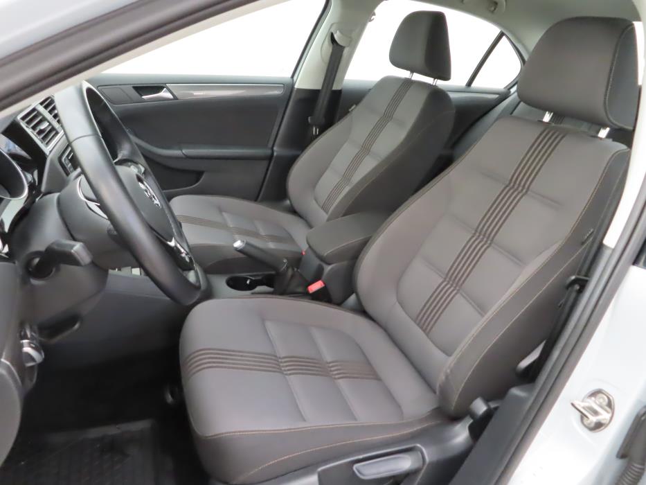 Volkswagen Jetta 2016