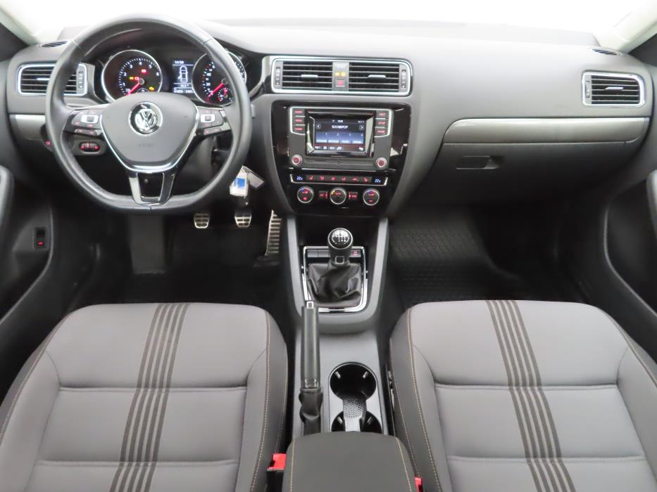 Volkswagen Jetta 2016