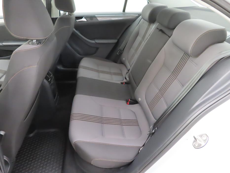Volkswagen Jetta 2016