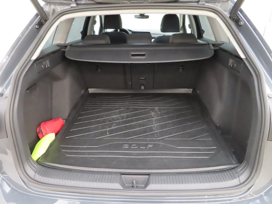 Volkswagen Golf 2021