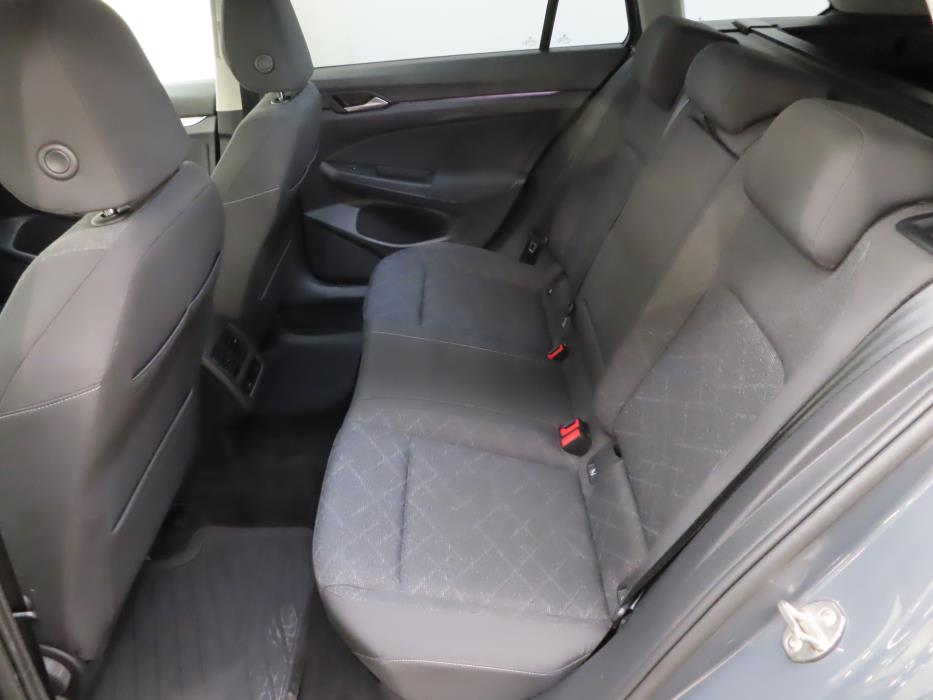 Volkswagen Golf 2021