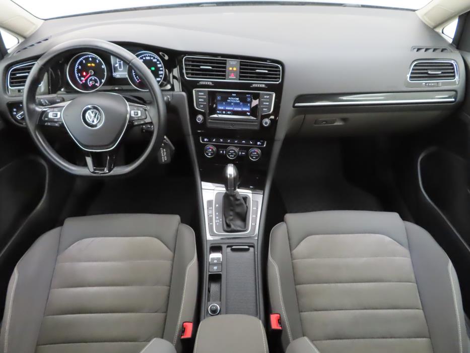 VOLKSWAGEN Golf 2013