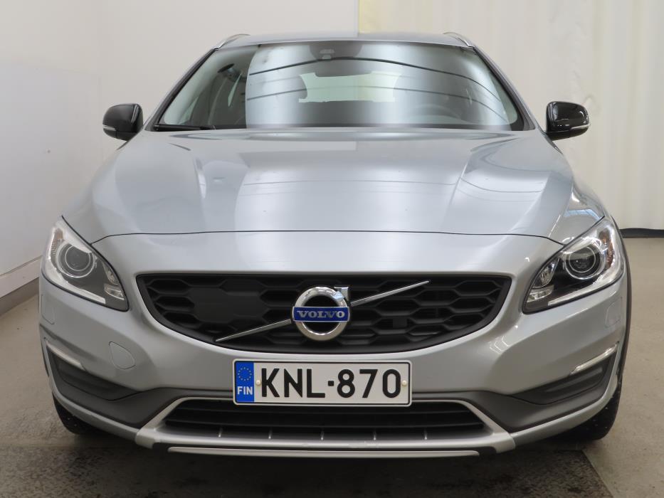 Volvo V60 Cross Country 2016