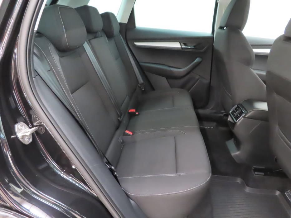 SKODA Karoq 2023