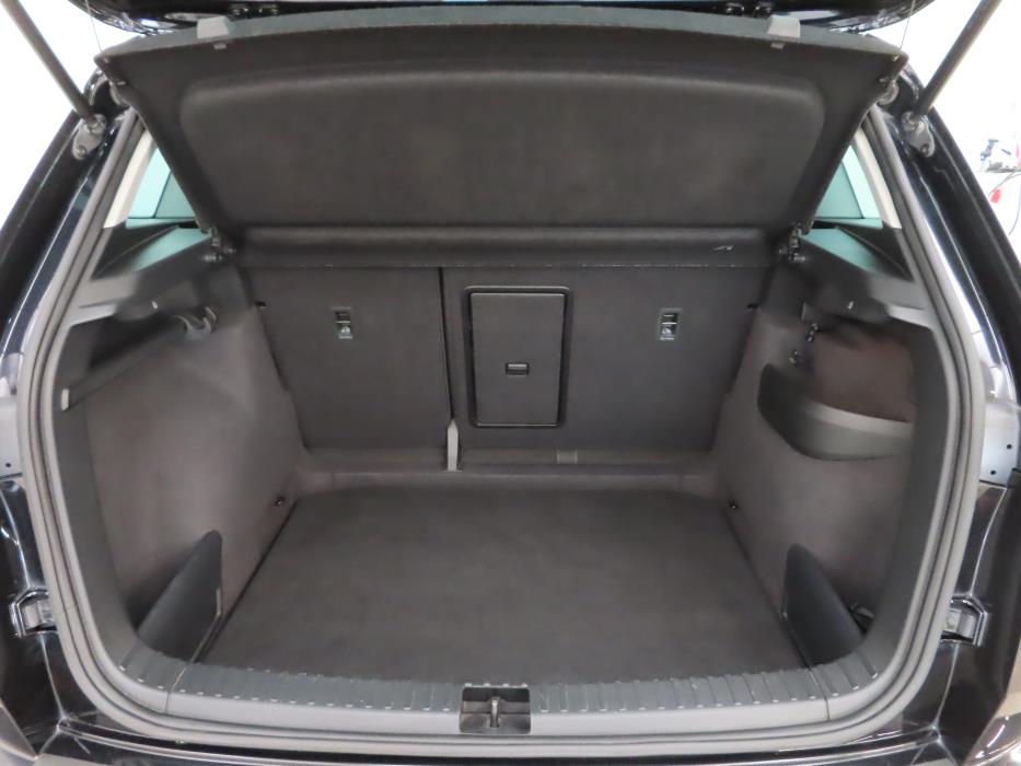 SKODA Karoq 2023