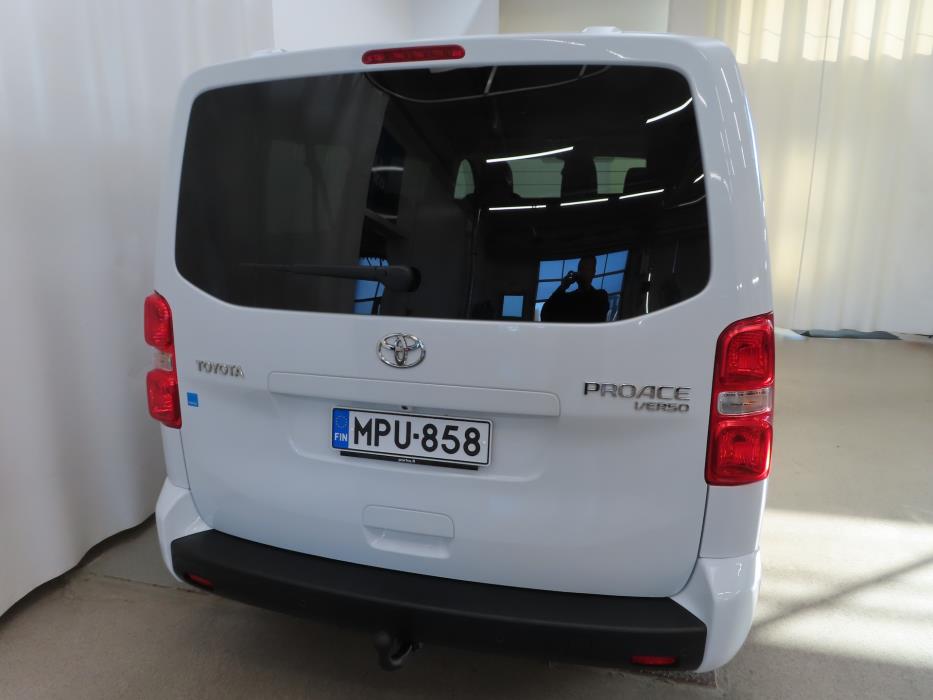 Toyota Proace Verso 2024