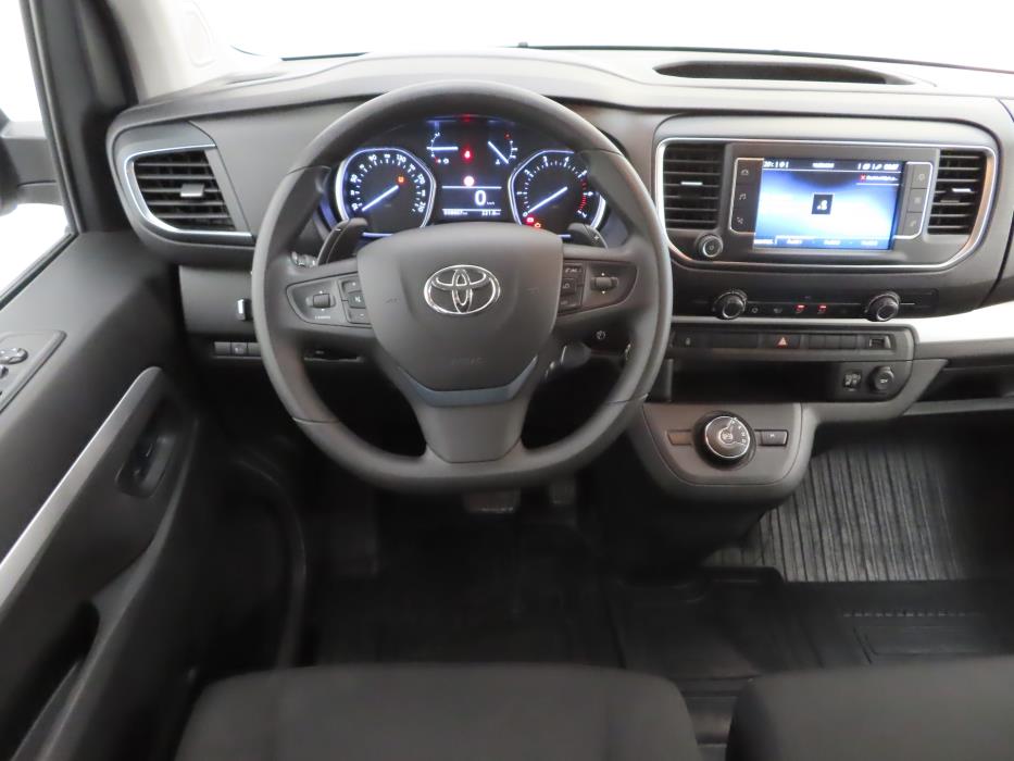 Toyota Proace Verso 2024