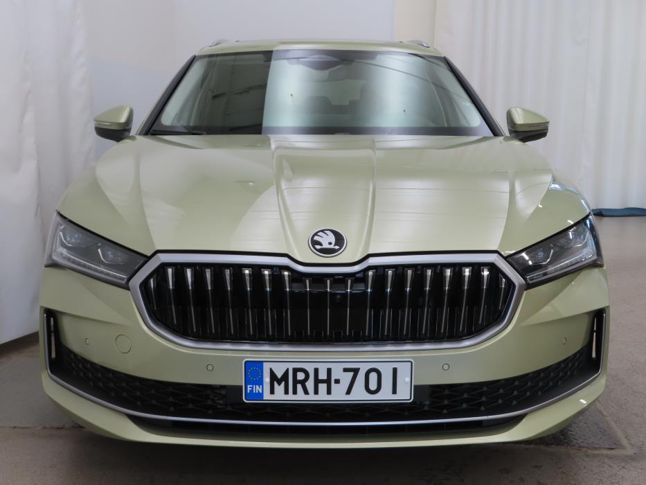 SKODA Superb 2024