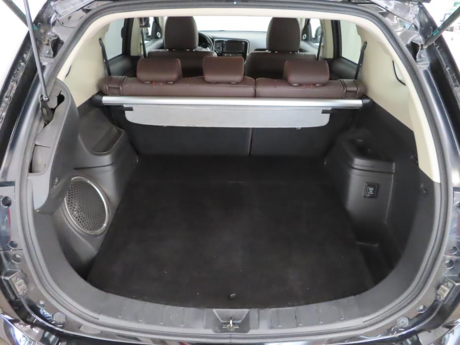 MITSUBISHI Outlander PHEV 2018