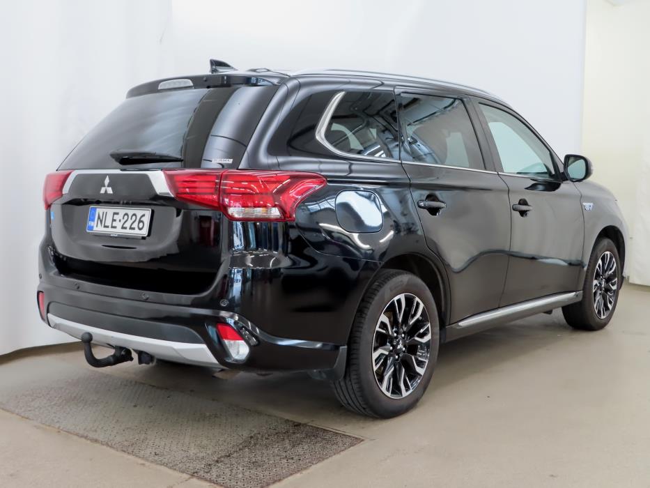 MITSUBISHI Outlander PHEV 2018