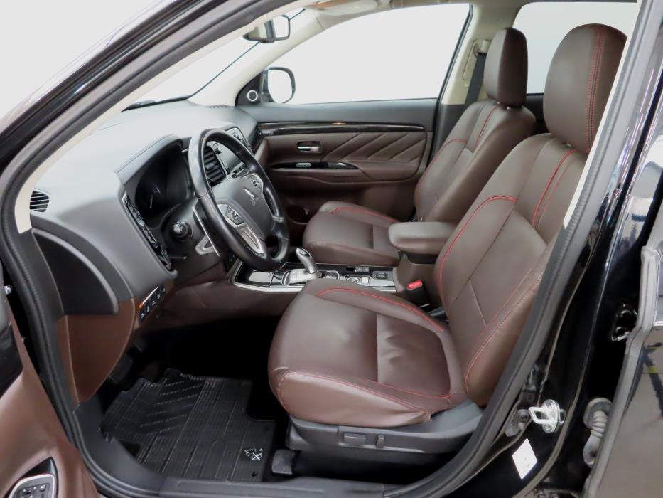 MITSUBISHI Outlander PHEV 2018
