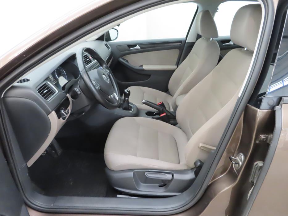 Volkswagen Jetta 2013