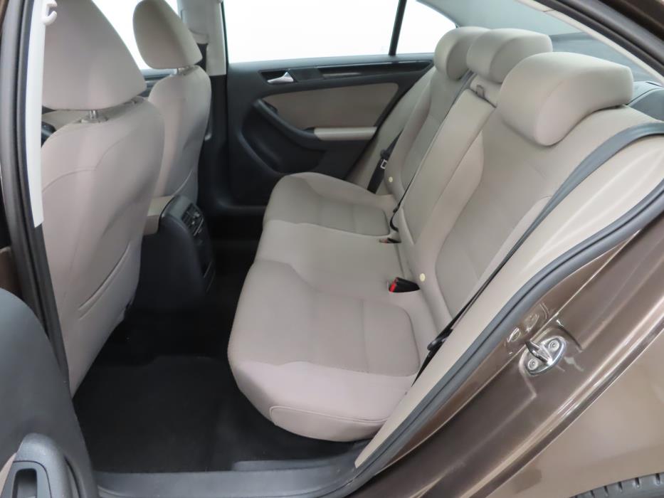Volkswagen Jetta 2013