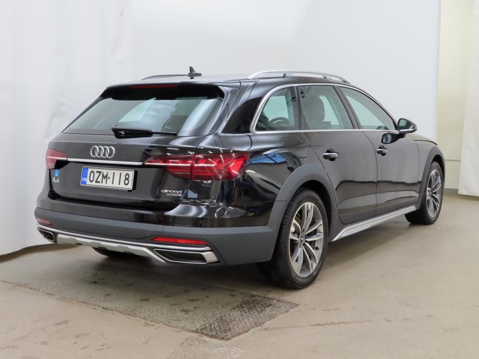 AUDI A4 allroad quattro 2022