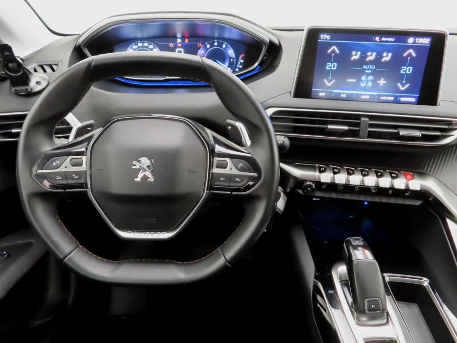PEUGEOT 3008 2017