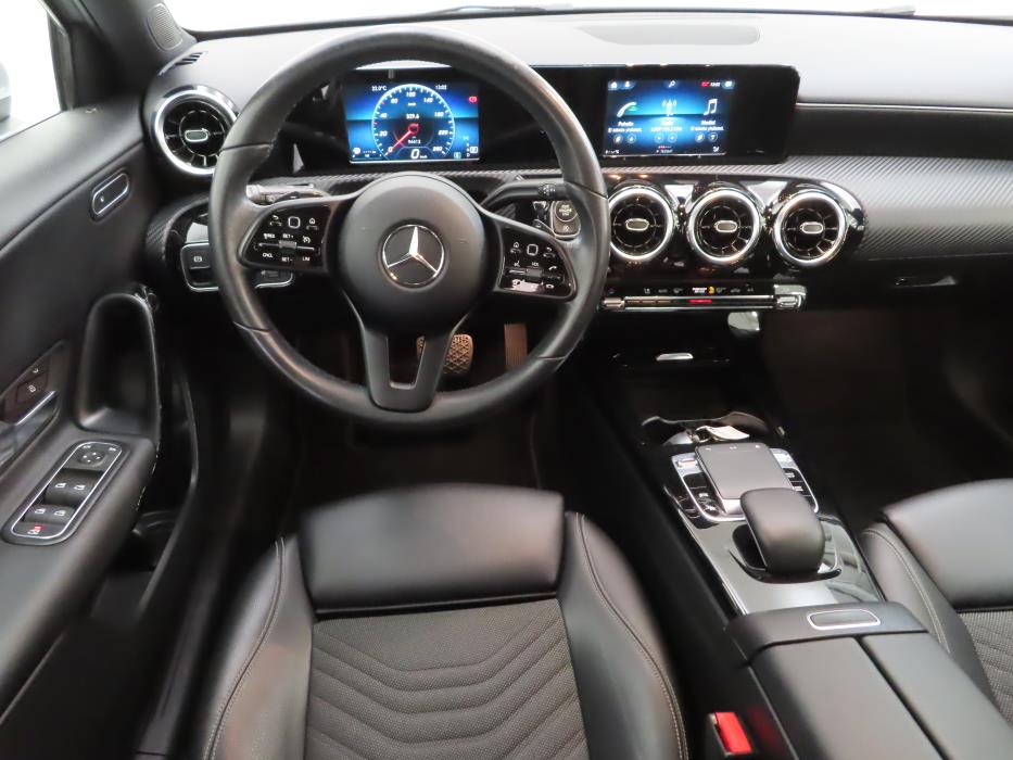 MERCEDES-BENZ A 2018